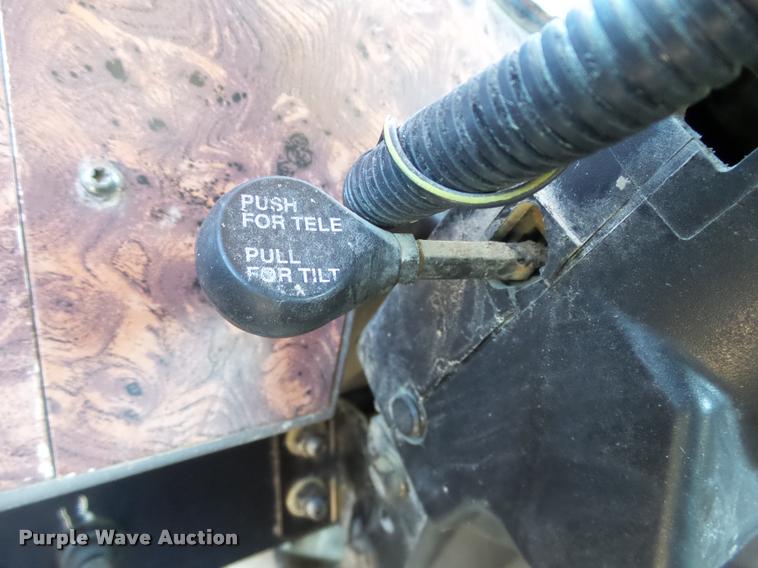 image for item DB4559 2001 International 9400i semi truck