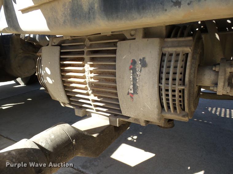 image for item DB4559 2001 International 9400i semi truck