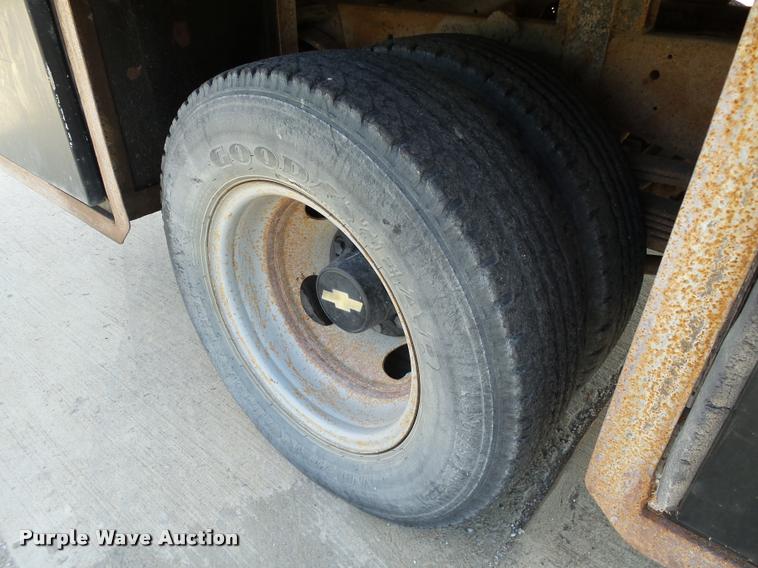 image for item DB4561 1999 Chevrolet 3500 flatbed pickup truck