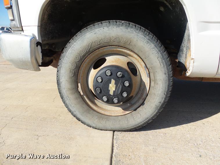 image for item DB4561 1999 Chevrolet 3500 flatbed pickup truck