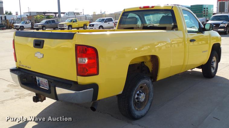 image for item DB4562 2007 Chevrolet Silverado 2500HD pickup truck