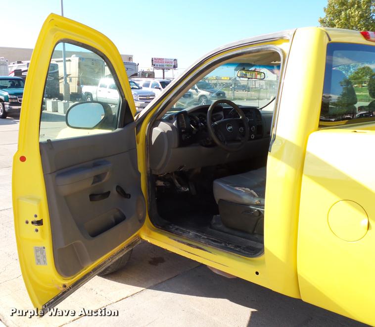 image for item DB4562 2007 Chevrolet Silverado 2500HD pickup truck