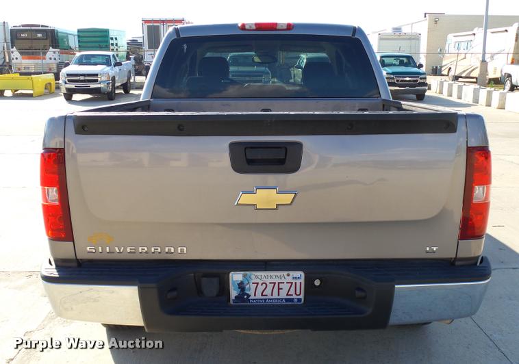 image for item DB4563 2008 Chevrolet Silverado 1500 LT Crew Cab pickup truck