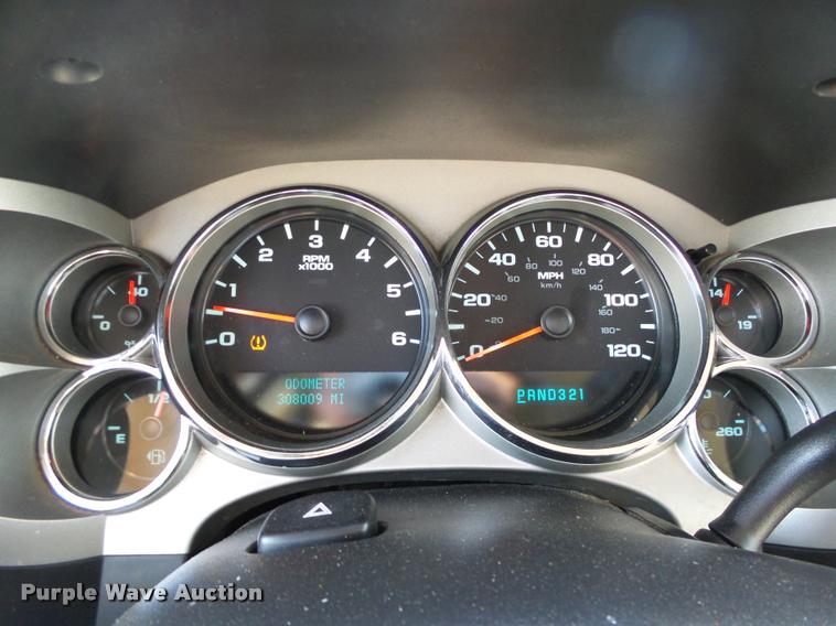 image for item DB4563 2008 Chevrolet Silverado 1500 LT Crew Cab pickup truck