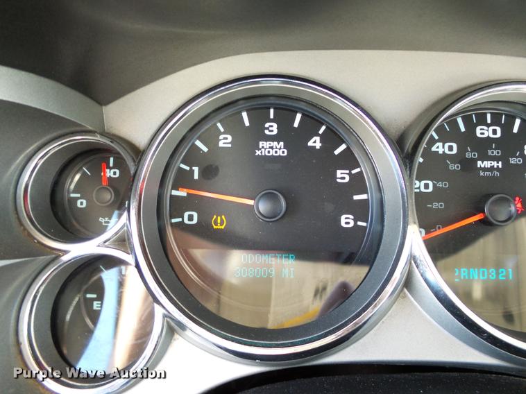 image for item DB4563 2008 Chevrolet Silverado 1500 LT Crew Cab pickup truck