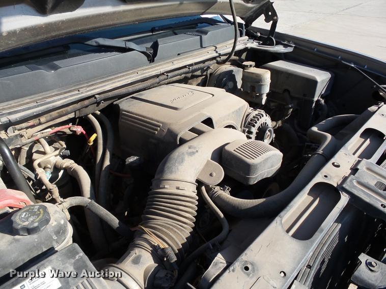 image for item DB4563 2008 Chevrolet Silverado 1500 LT Crew Cab pickup truck