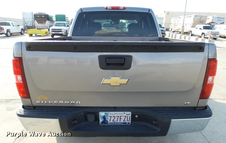 image for item DB4563 2008 Chevrolet Silverado 1500 LT Crew Cab pickup truck
