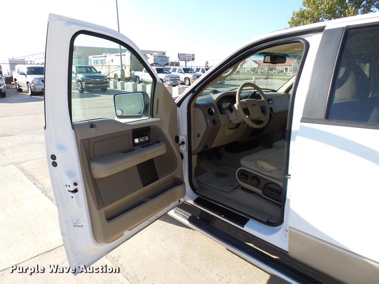 image for item DB4565 2007 Ford F150 XLT SuperCrew pickup truck