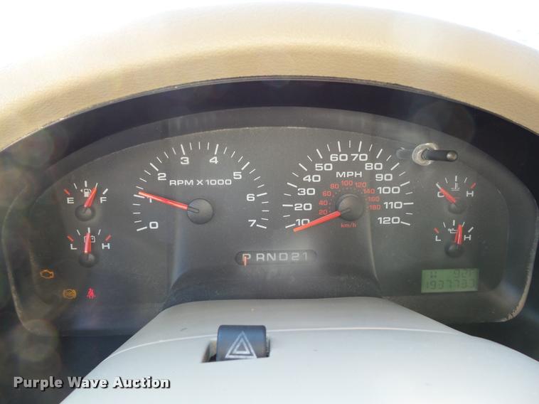 image for item DB4565 2007 Ford F150 XLT SuperCrew pickup truck