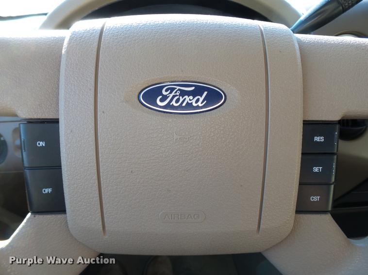 image for item DB4565 2007 Ford F150 XLT SuperCrew pickup truck