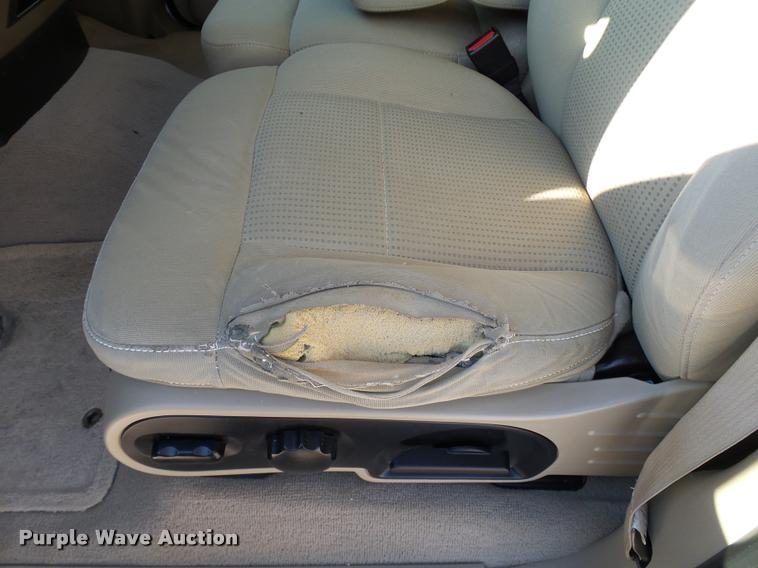 image for item DB4565 2007 Ford F150 XLT SuperCrew pickup truck