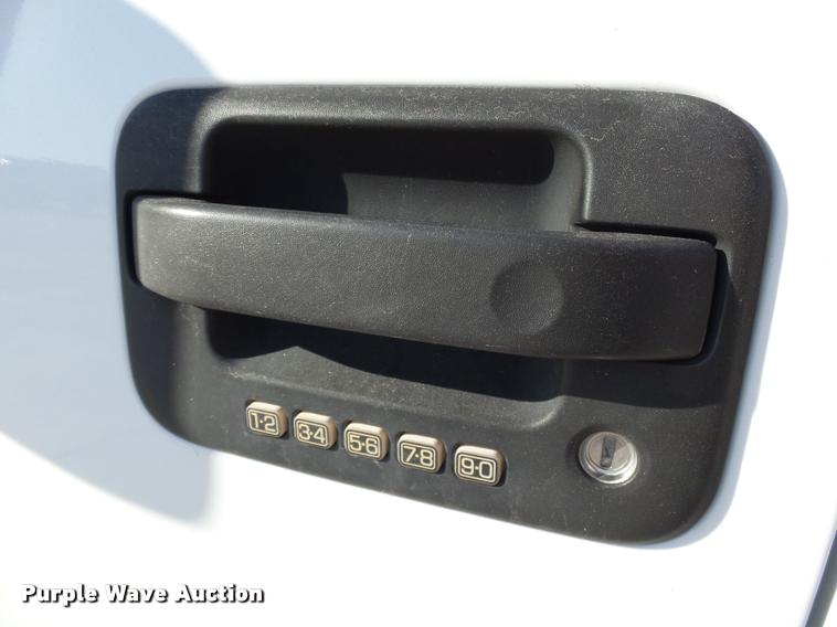 image for item DB4565 2007 Ford F150 XLT SuperCrew pickup truck