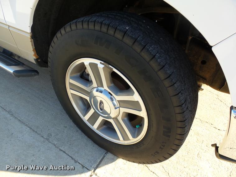 image for item DB4565 2007 Ford F150 XLT SuperCrew pickup truck