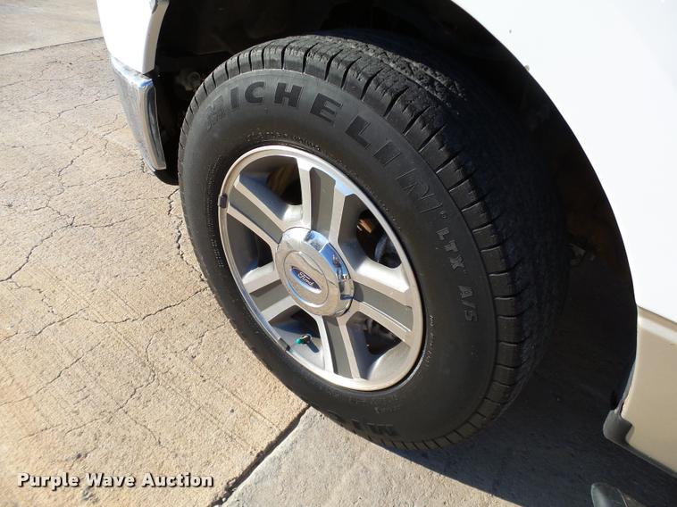 image for item DB4565 2007 Ford F150 XLT SuperCrew pickup truck