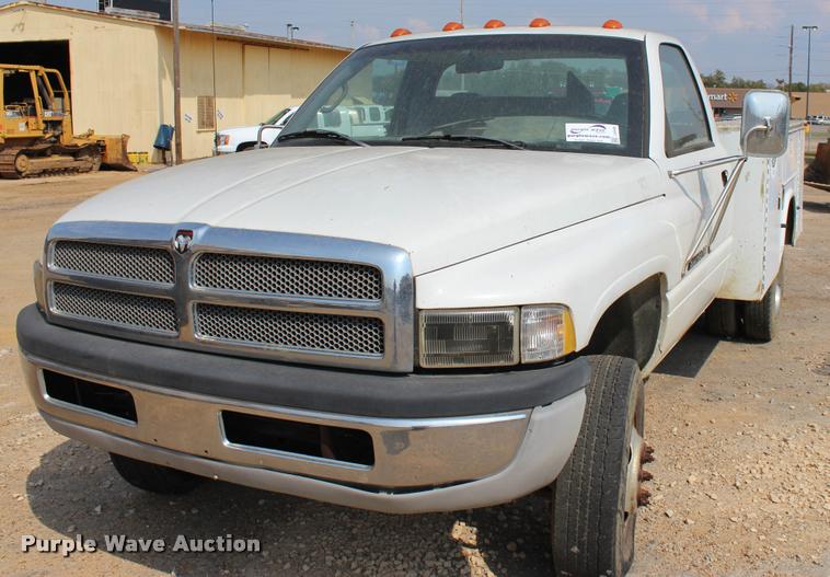 image for item J4349 1999 Dodge Ram 3500 utility truck