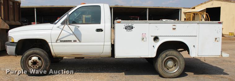 image for item J4349 1999 Dodge Ram 3500 utility truck