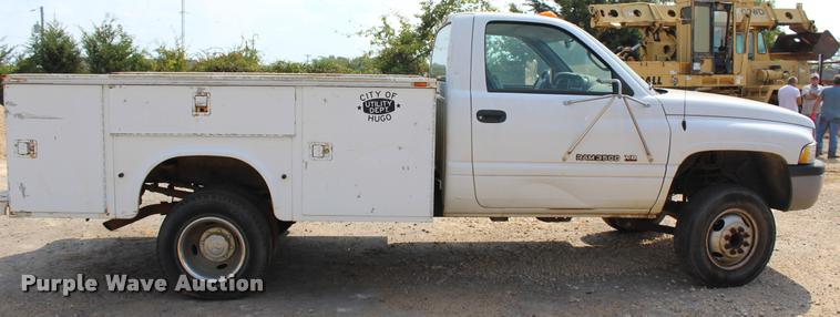 image for item J4349 1999 Dodge Ram 3500 utility truck
