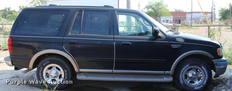 image for item J4353 2000 Ford Expedition Eddie Bauer SUV