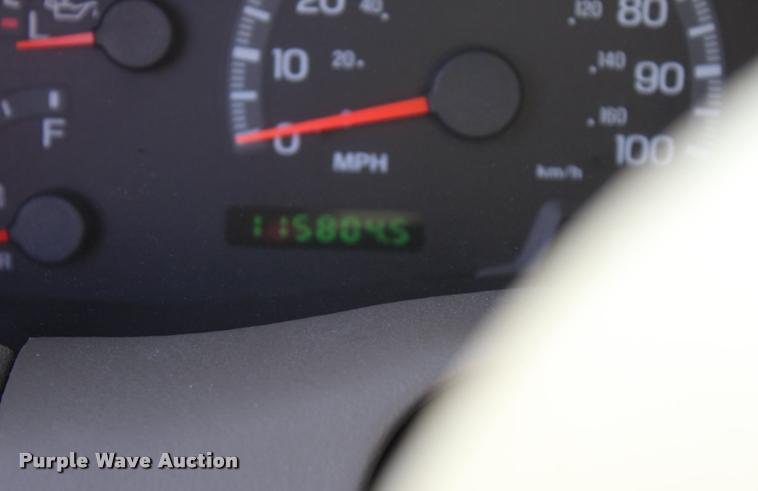 image for item J4353 2000 Ford Expedition Eddie Bauer SUV