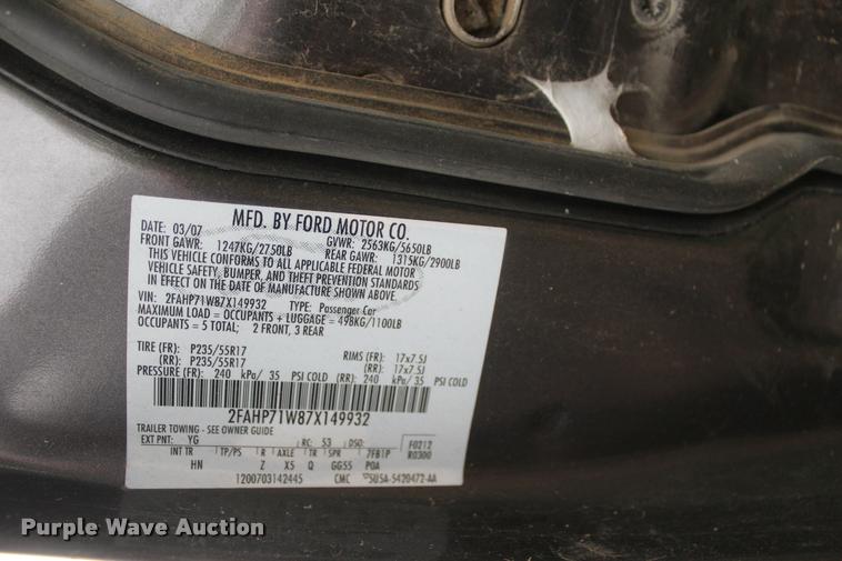 image for item J4358 2007 Ford Crown Victoria Police Interceptor