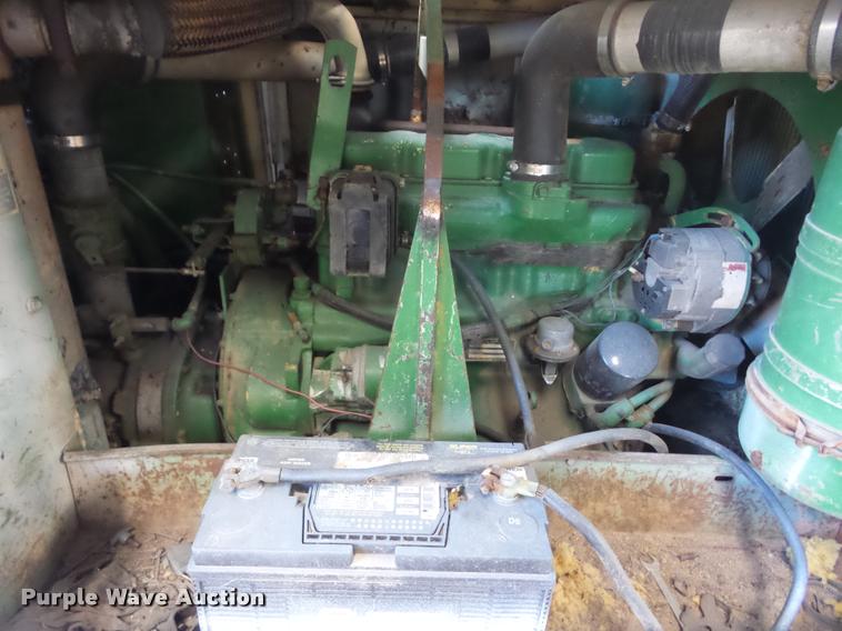 image for item J8698 Sullair 185Q air compressor