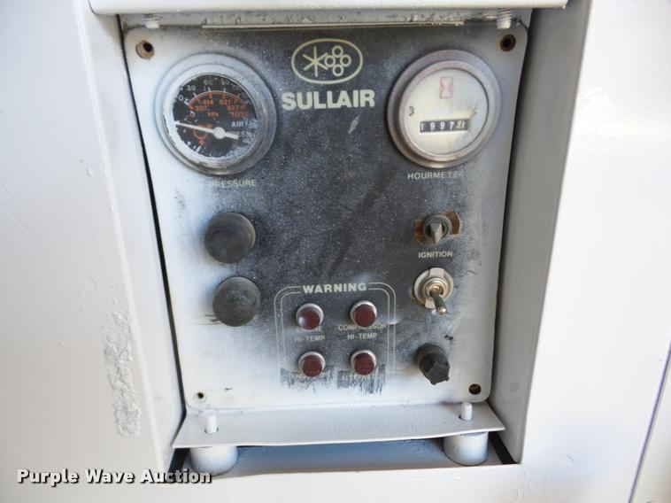 image for item J8698 Sullair 185Q air compressor