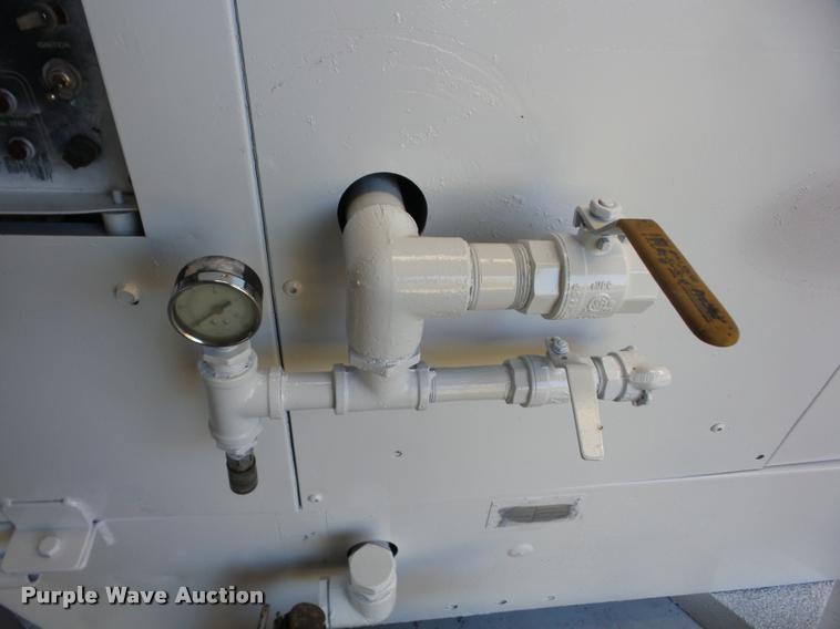 image for item J8698 Sullair 185Q air compressor