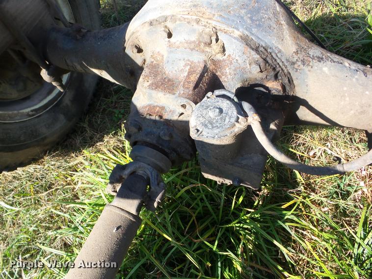 image for item J8709 1966 Ford C600 truck cab and chassis