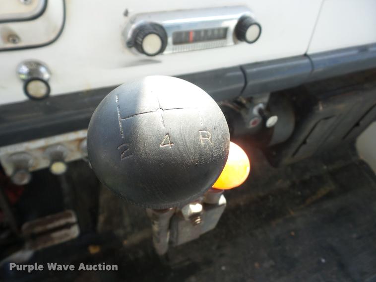 image for item J8709 1966 Ford C600 truck cab and chassis