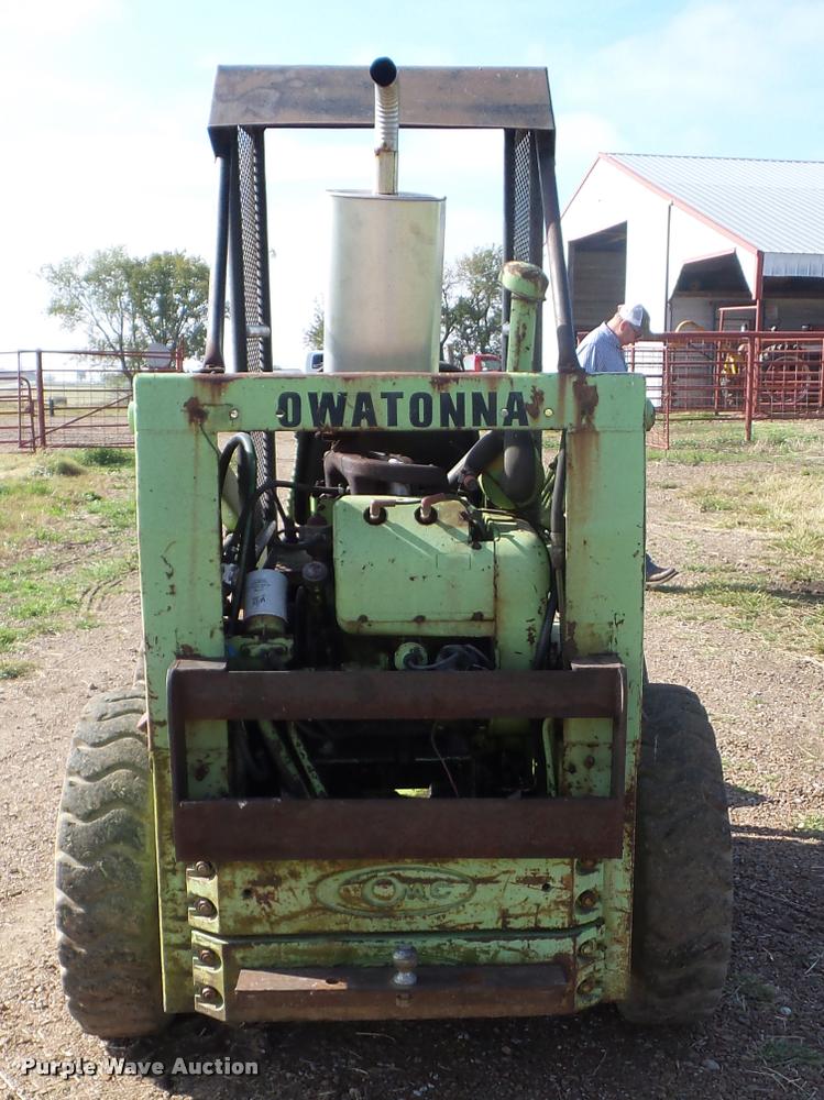 image for item J8710 Mustang 1000 skid steer