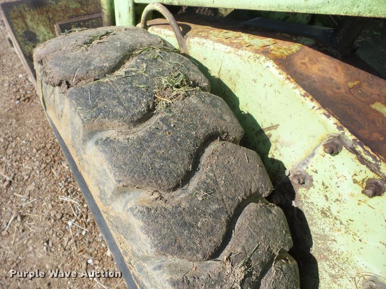 image for item J8710 Mustang 1000 skid steer