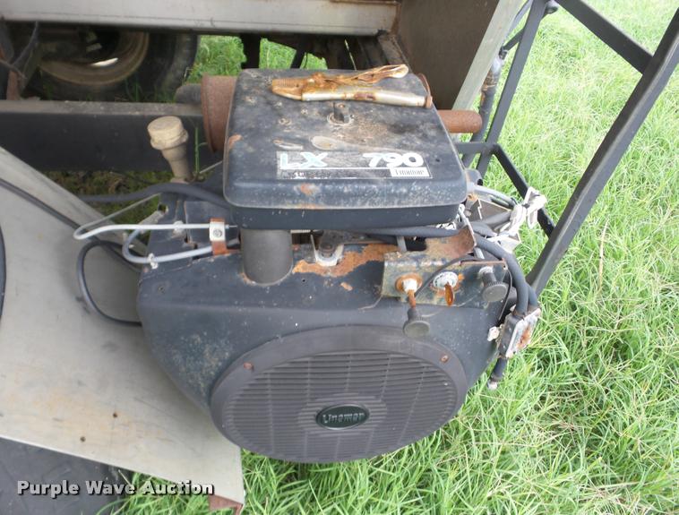 image for item J8722 Adams fertilizer tender