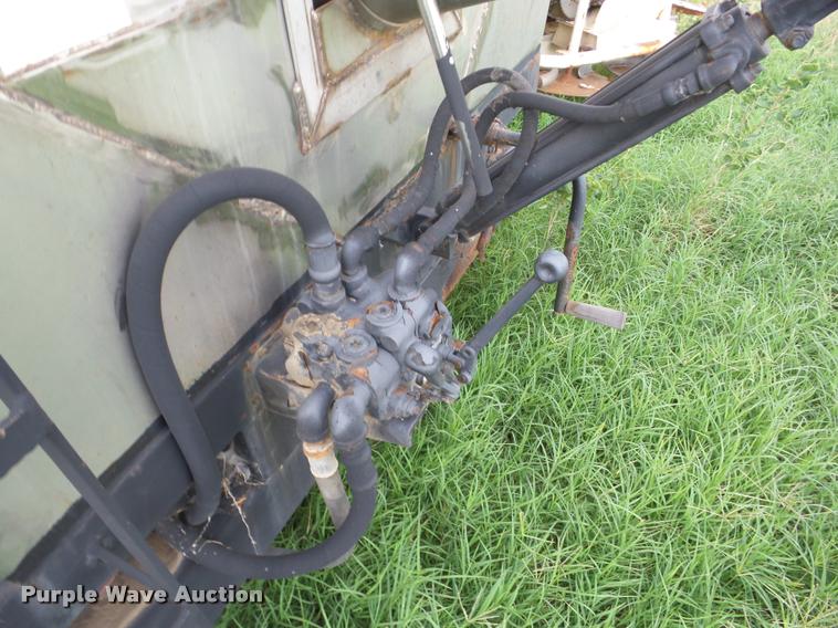 image for item J8722 Adams fertilizer tender