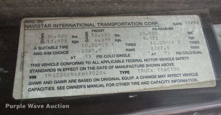 image for item J8723 1989 International S2300 box truck