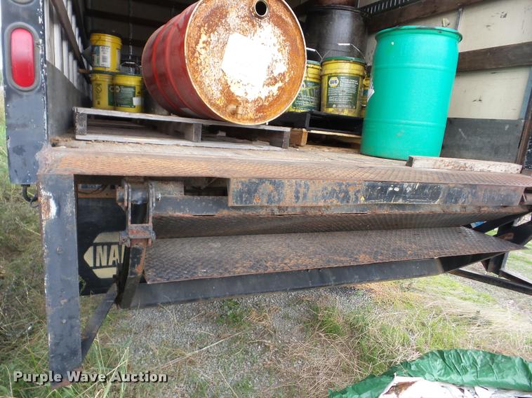 image for item J8723 1989 International S2300 box truck