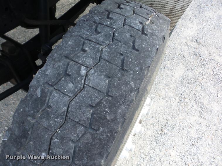 image for item J8728 1988 GMC TopKick C70 dump truck