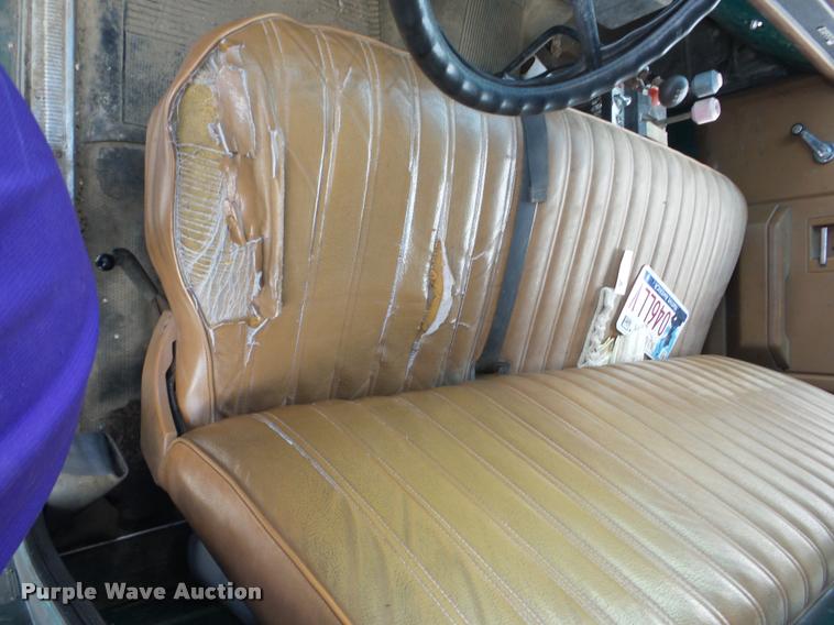 image for item J8728 1988 GMC TopKick C70 dump truck