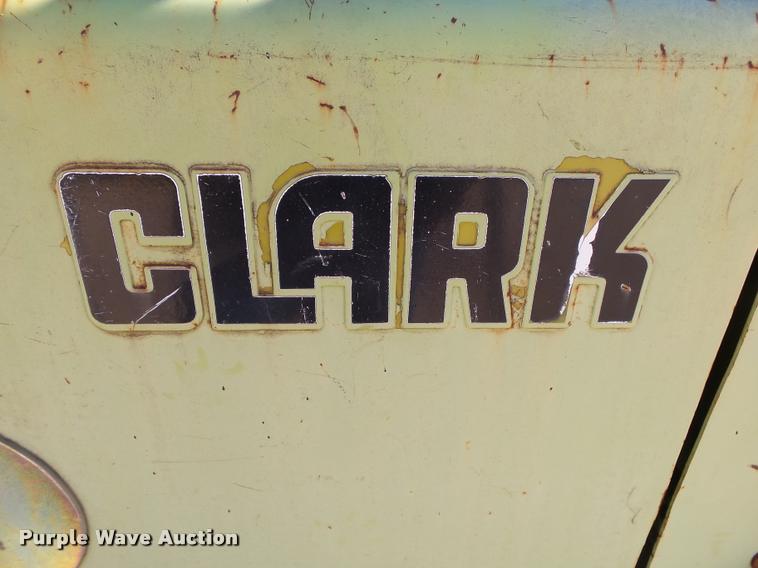 image for item K1041 Clark 682 forklift