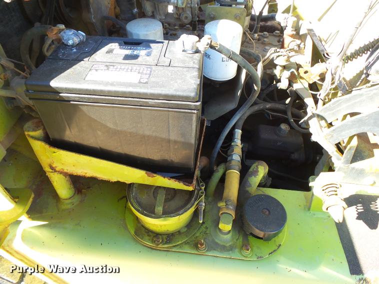 image for item K1041 Clark 682 forklift