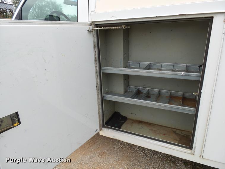 image for item K1044 2004 Chevrolet Express 3500 Cargo utility van