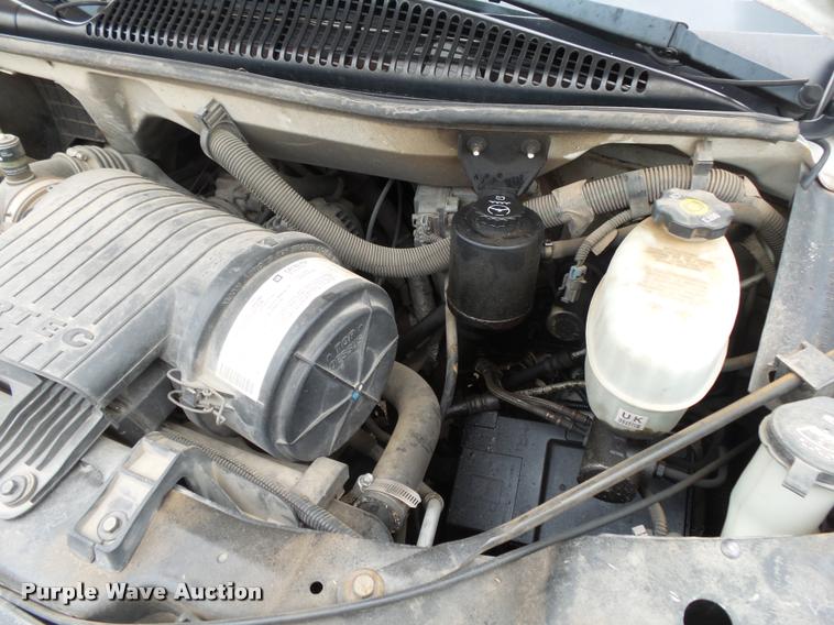 image for item K1044 2004 Chevrolet Express 3500 Cargo utility van