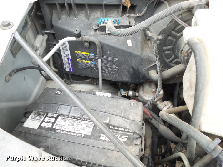 image for item K1044 2004 Chevrolet Express 3500 Cargo utility van