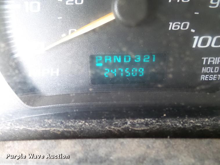 image for item K1044 2004 Chevrolet Express 3500 Cargo utility van