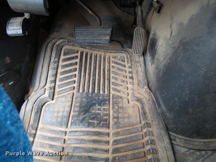 image for item K1044 2004 Chevrolet Express 3500 Cargo utility van