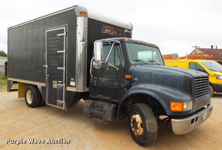 image for item K1045 1996 International 4700 box truck