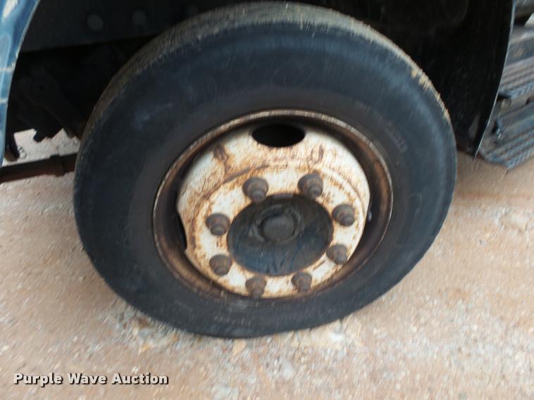 image for item K1045 1996 International 4700 box truck