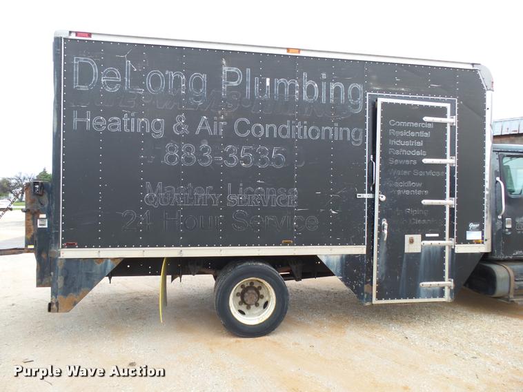 image for item K1045 1996 International 4700 box truck