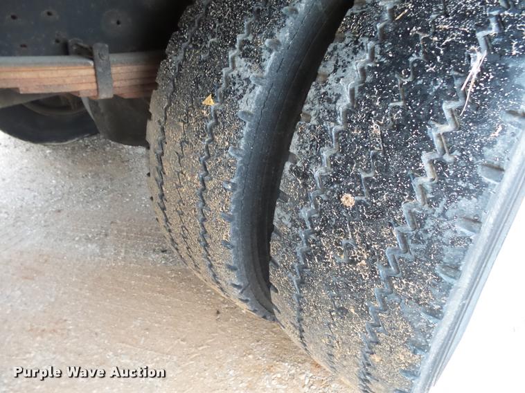 image for item K1045 1996 International 4700 box truck