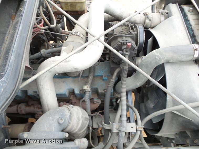 image for item K1045 1996 International 4700 box truck