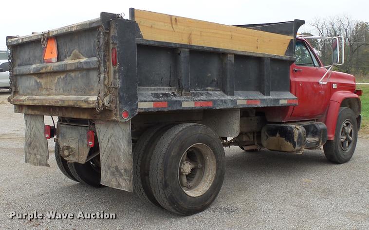 image for item K1049 1982 Chevrolet C70 dump truck